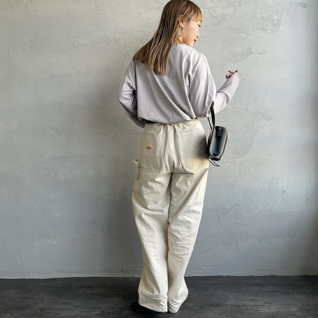 nenom [ネノム] 袖シアー切り替え ロングスリーブカットソー [NE23142058] 05 L.GRAY&&モデル身長：156cm 着用サイズ：F&&