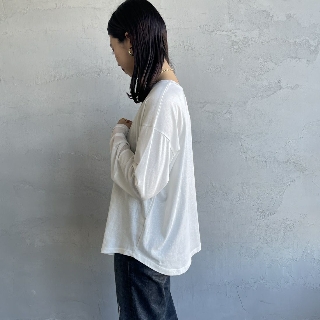 nenom [ネノム] 袖シアー切り替え ロングスリーブカットソー [NE23142058] 02 OFF&&モデル身長：163cm 着用サイズ：F&&