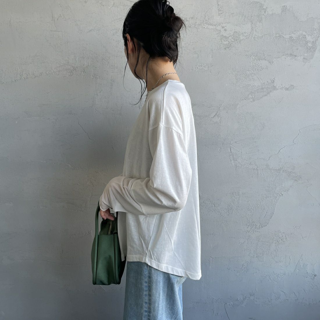 nenom [ネノム] 袖シアー切り替え ロングスリーブカットソー [NE23142058] 02 OFF&&モデル身長：160cm 着用サイズ：F&&