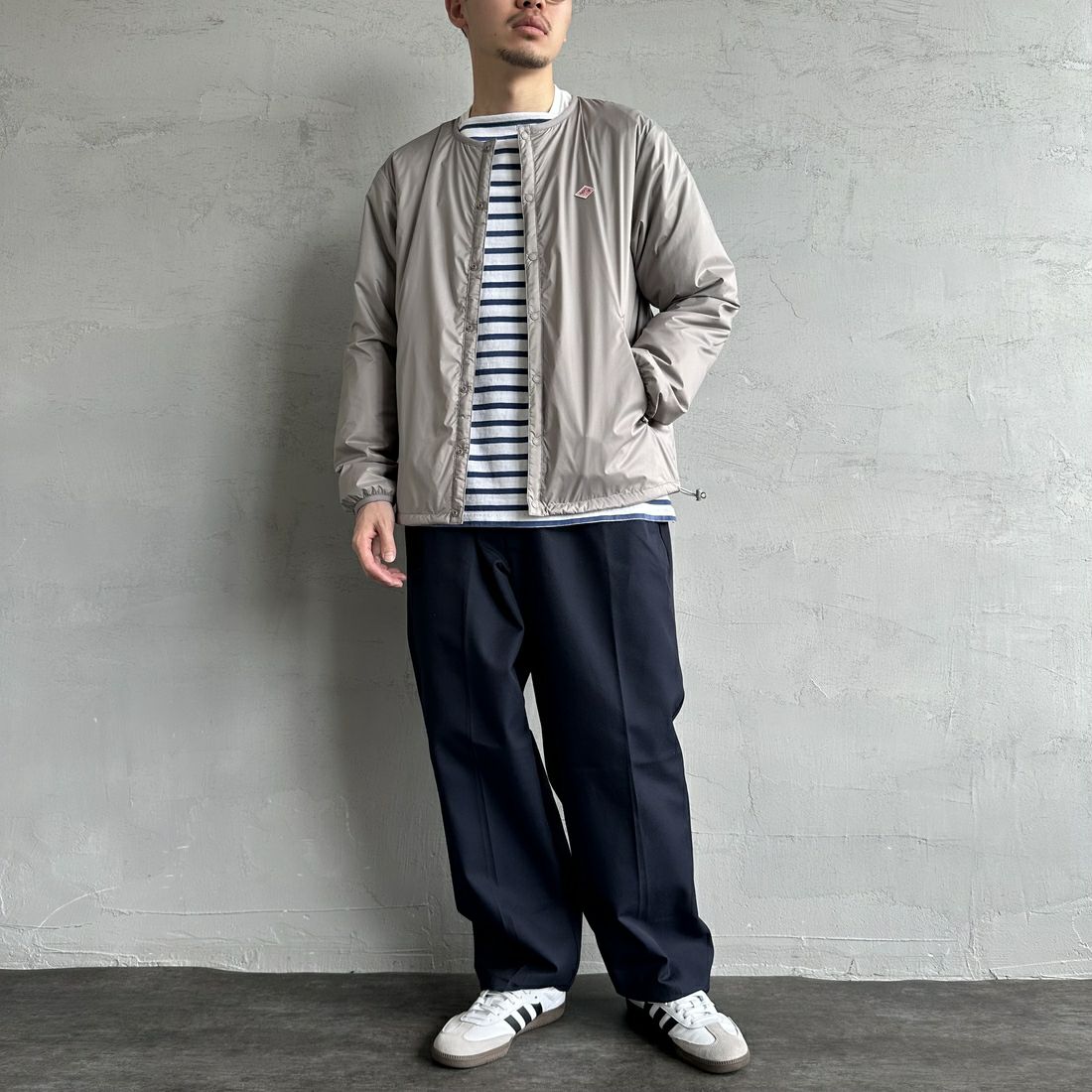 DANTON [ダントン] インサレーションノーカラージャケット [DT-A0633SNT] TAUPE &&モデル身長：168cm 着用サイズ：M&&