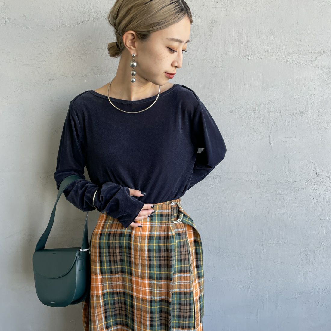 16 NAVY&&モデル身長：150cm 着用サイズ：F&&