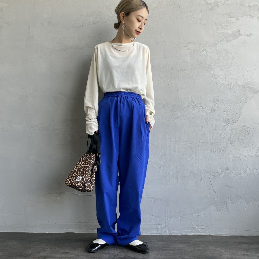 nenom [ネノム] レイヤードシアーベロアカットソー [NE24132011] 02 OFF &&モデル身長：150cm 着用サイズ：F&&