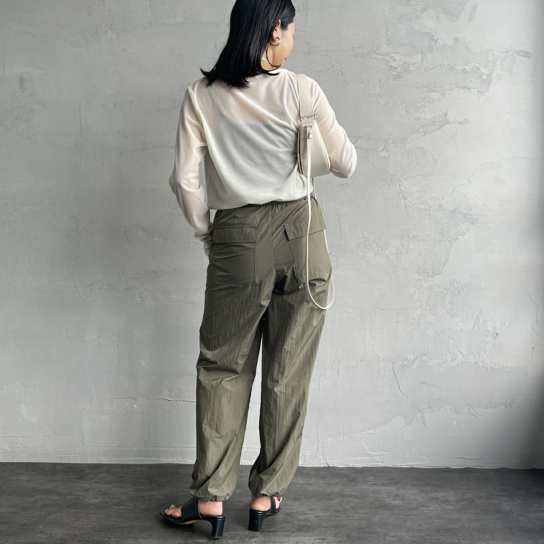nenom [ネノム] レイヤードシアーベロアカットソー [NE24132011] 02 OFF&&モデル身長：163cm 着用サイズ：F&&