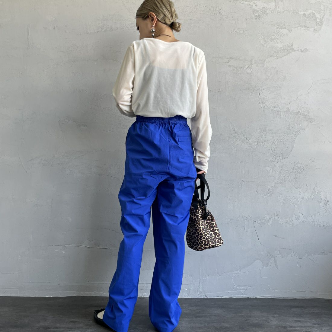 nenom [ネノム] レイヤードシアーベロアカットソー [NE24132011] 02 OFF &&モデル身長：150cm 着用サイズ：F&&