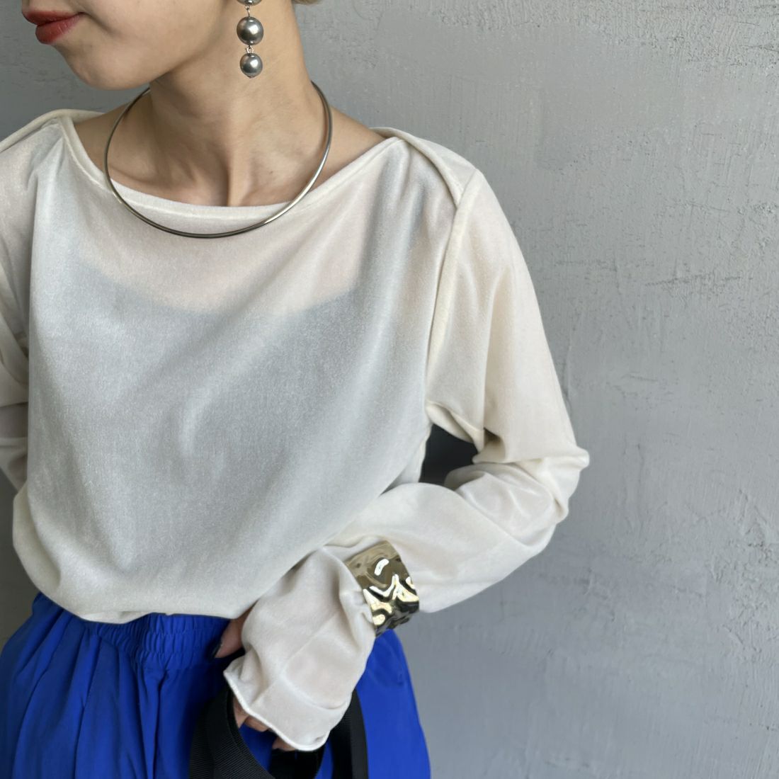 nenom [ネノム] レイヤードシアーベロアカットソー [NE24132011] 02 OFF &&モデル身長：150cm 着用サイズ：F&&