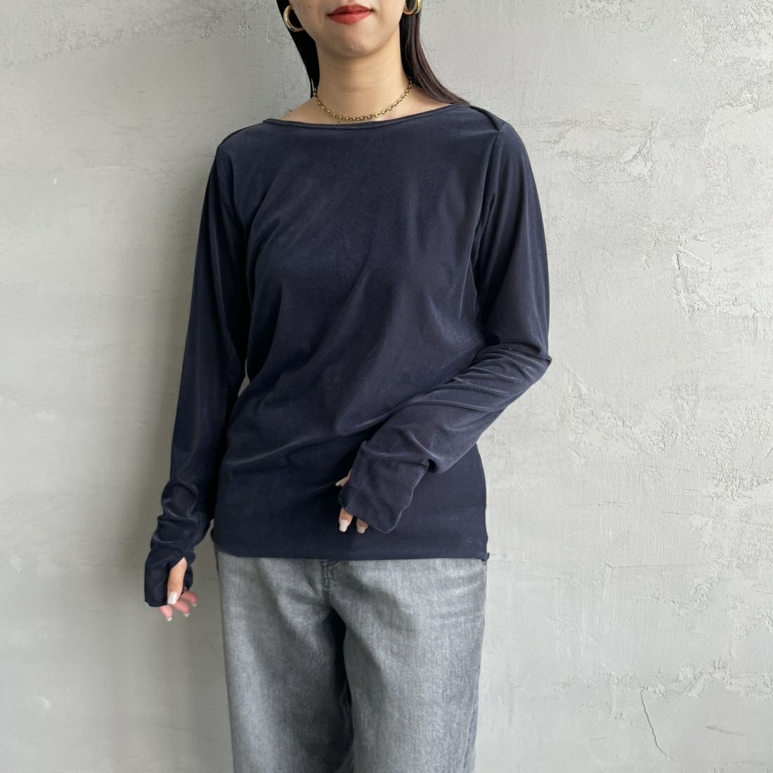 nenom [ネノム] レイヤードシアーベロアカットソー [NE24132011] 16 NAVY&&モデル身長：163cm 着用サイズ：F&&