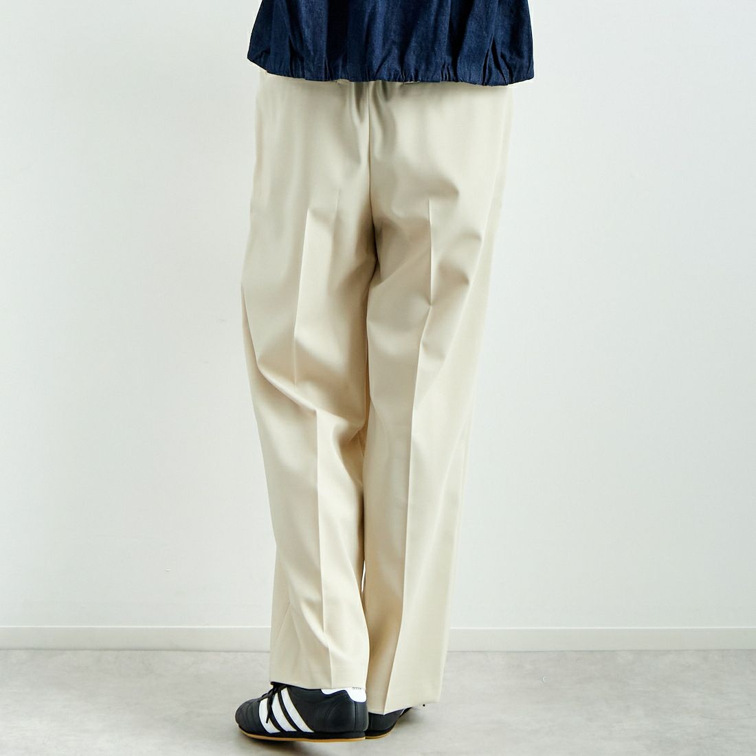 Jeans Factory Clothes [ジーンズファクトリークローズ] ストレッチツイルセミワイドパンツ [M-8139] 810 ｸﾞﾚｰｼﾞ &&モデル身長：167cm 着用サイズ：38&&