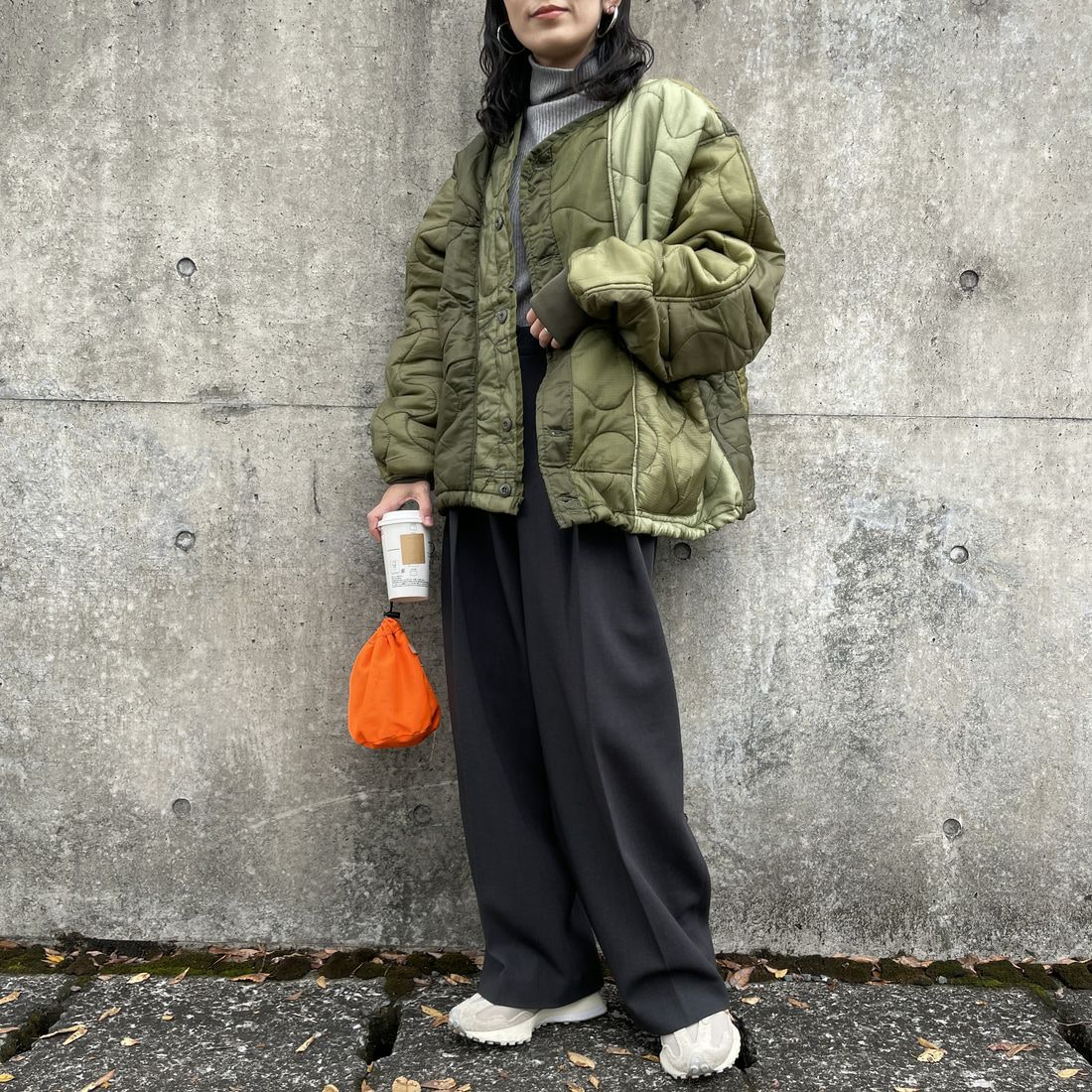 ODDMENT [オッドメント] M-65 リメイクショートキルティングライナージャケット [QUILT-NEW-SHORT-JKT] OLIVE&&モデル身長：160cm 着用サイズ：ONE SIZE&&