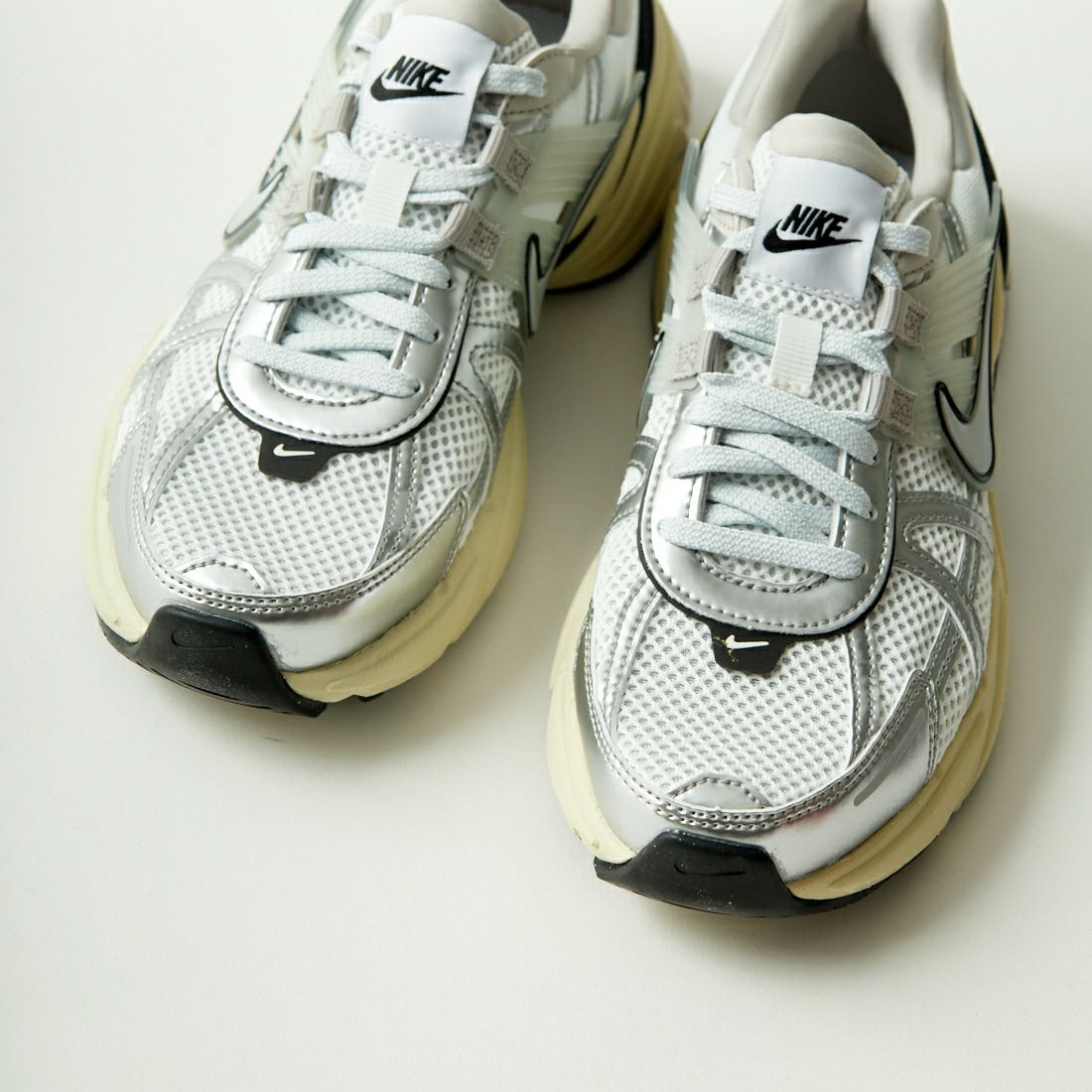 NIKE [ナイキ] V2K ラン [HJ4497] 100 SUMMIT