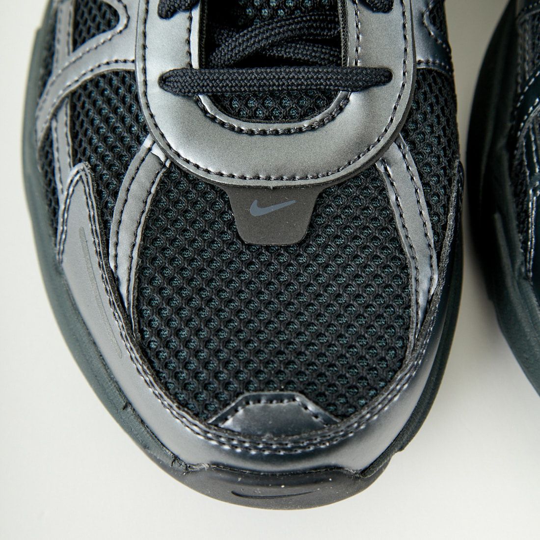 NIKE [ナイキ] V2K ラン [HJ4497] 001 BLACK