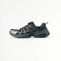 001 BLACK