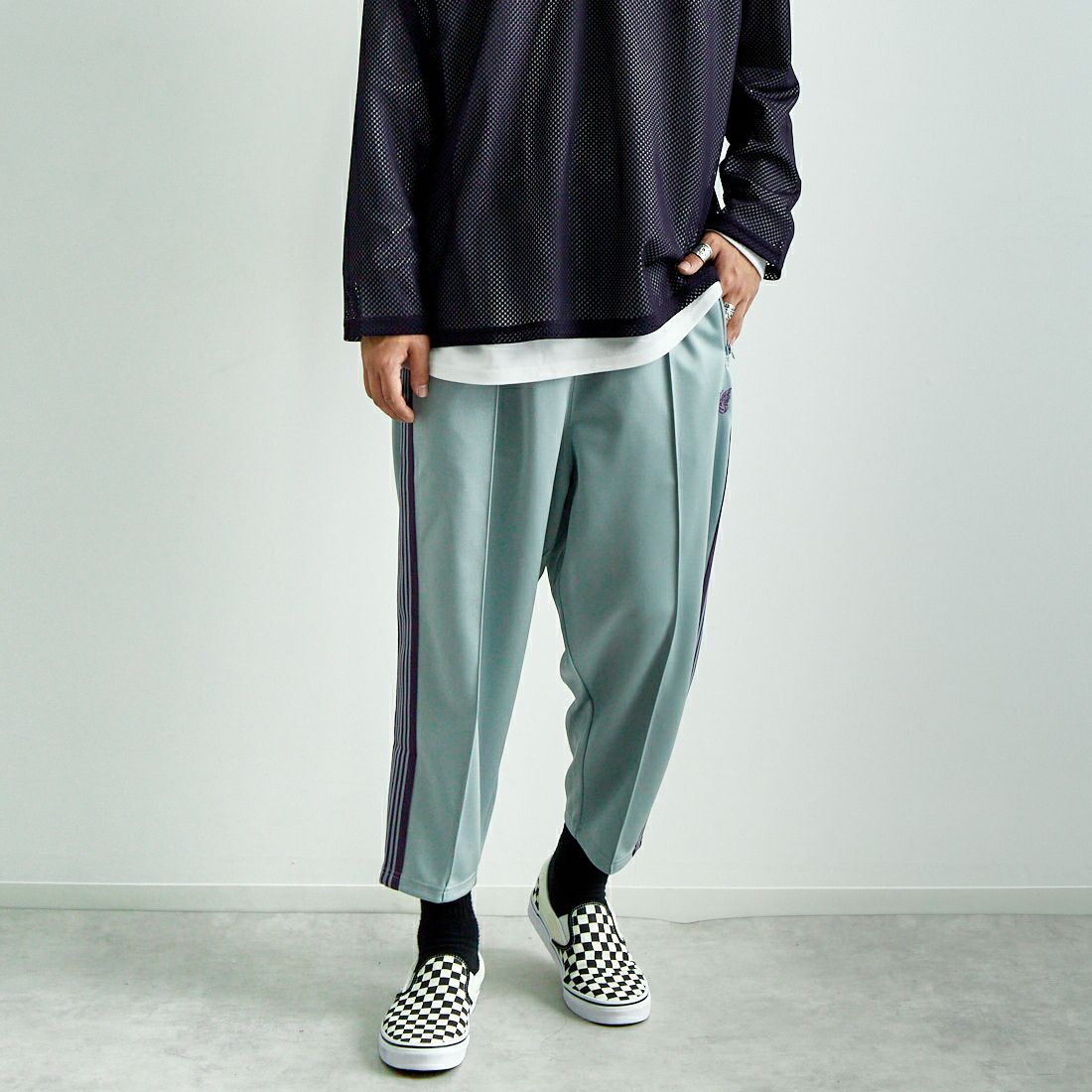 Needles [ニードルズ] ジョッパートラックパンツ [QV312] B SAX &&モデル身長：179cm 着用サイズ：M&&