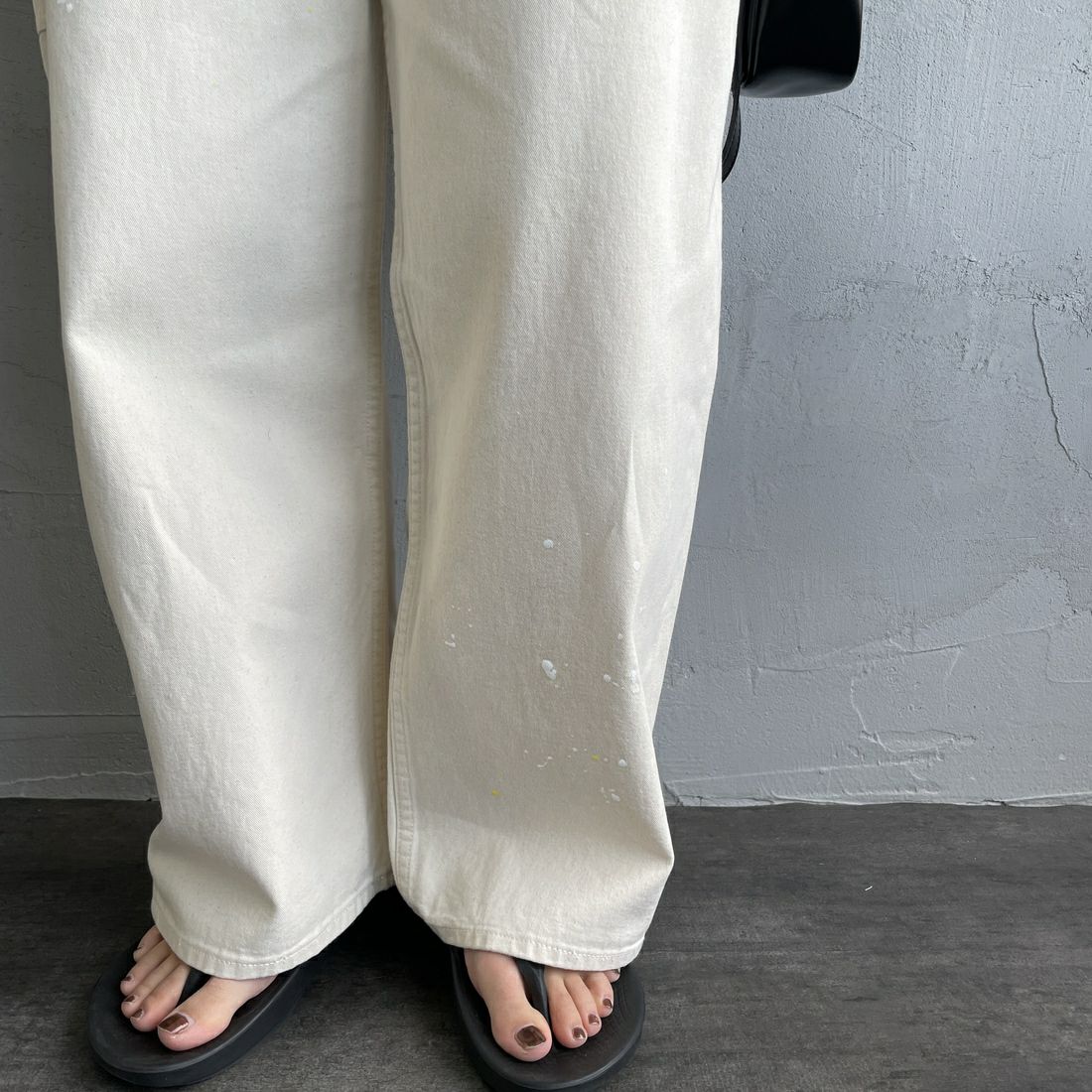 PAY DAY [ペイデイ] 別注 ペインターデニムパンツ [PD49-PT-IN5-JF] IVORY &&モデル身長：158cm 着用サイズ：L&&