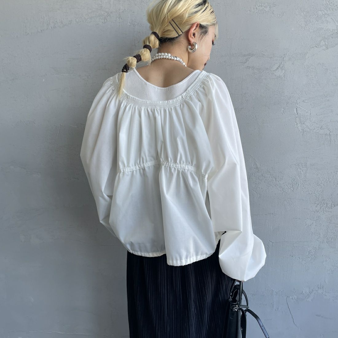 nenom [ネノム] マルチWAY ギャザーボレロブラウス [NE25112003] 02 OFF &&モデル身長：150cm 着用サイズ：F&&