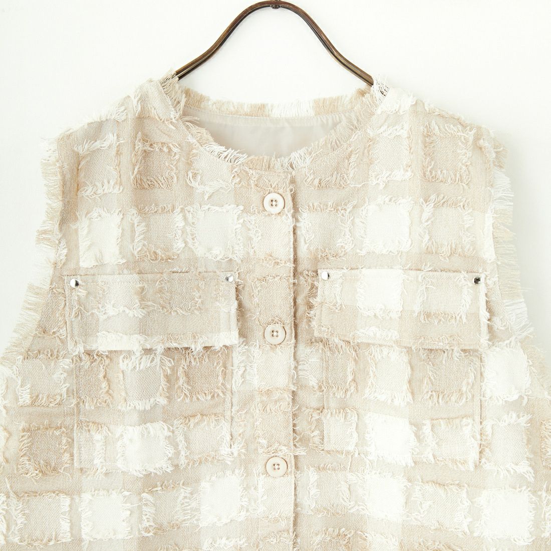 nenom [ネノム] ブロックフェザー ショートベスト [NE25112012] 22 BEIGE