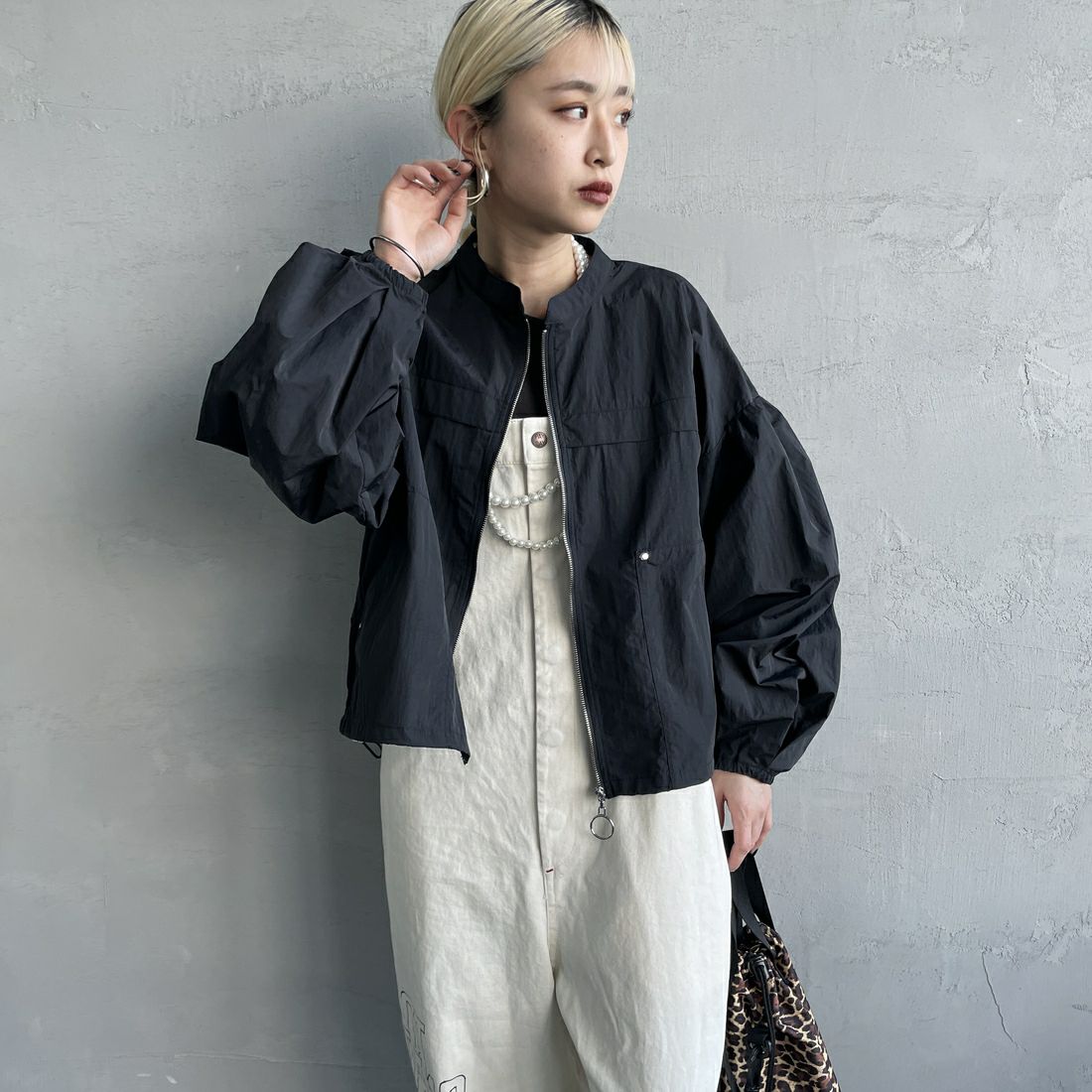 09 BLACK&&モデル身長：150cm 着用サイズ：F&&
