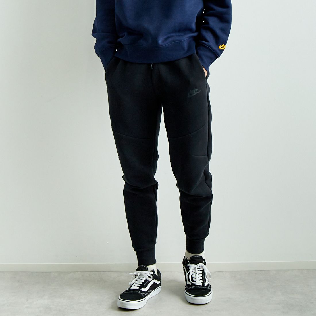 NIKE [ナイキ] テックフリースジョガーパンツ [HV0960] 010 BLACK &&モデル身長：179cm 着用サイズ：L&&