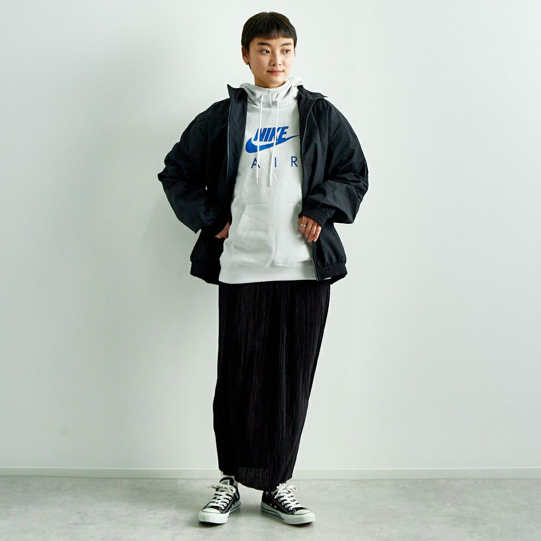 NIKE [ナイキ] クラブ ウーヴントラックジャケット [HQ6110] 010 ﾌﾞﾗｯｸ &&モデル身長：160cm 着用サイズ：S&&