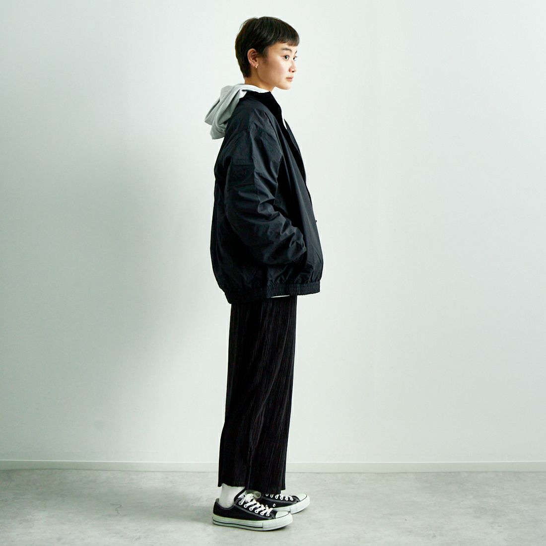 NIKE [ナイキ] クラブ ウーヴントラックジャケット [HQ6110] 010 ﾌﾞﾗｯｸ &&モデル身長：160cm 着用サイズ：S&&