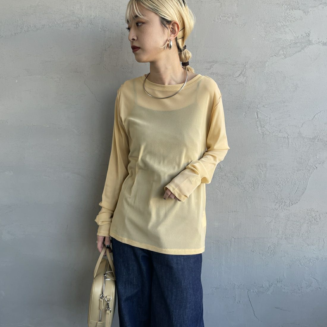 nenom [ネノム] クルーネック シアーカットソー [NE25112034] 31 YELLOW &&モデル身長：150cm 着用サイズ：F&&