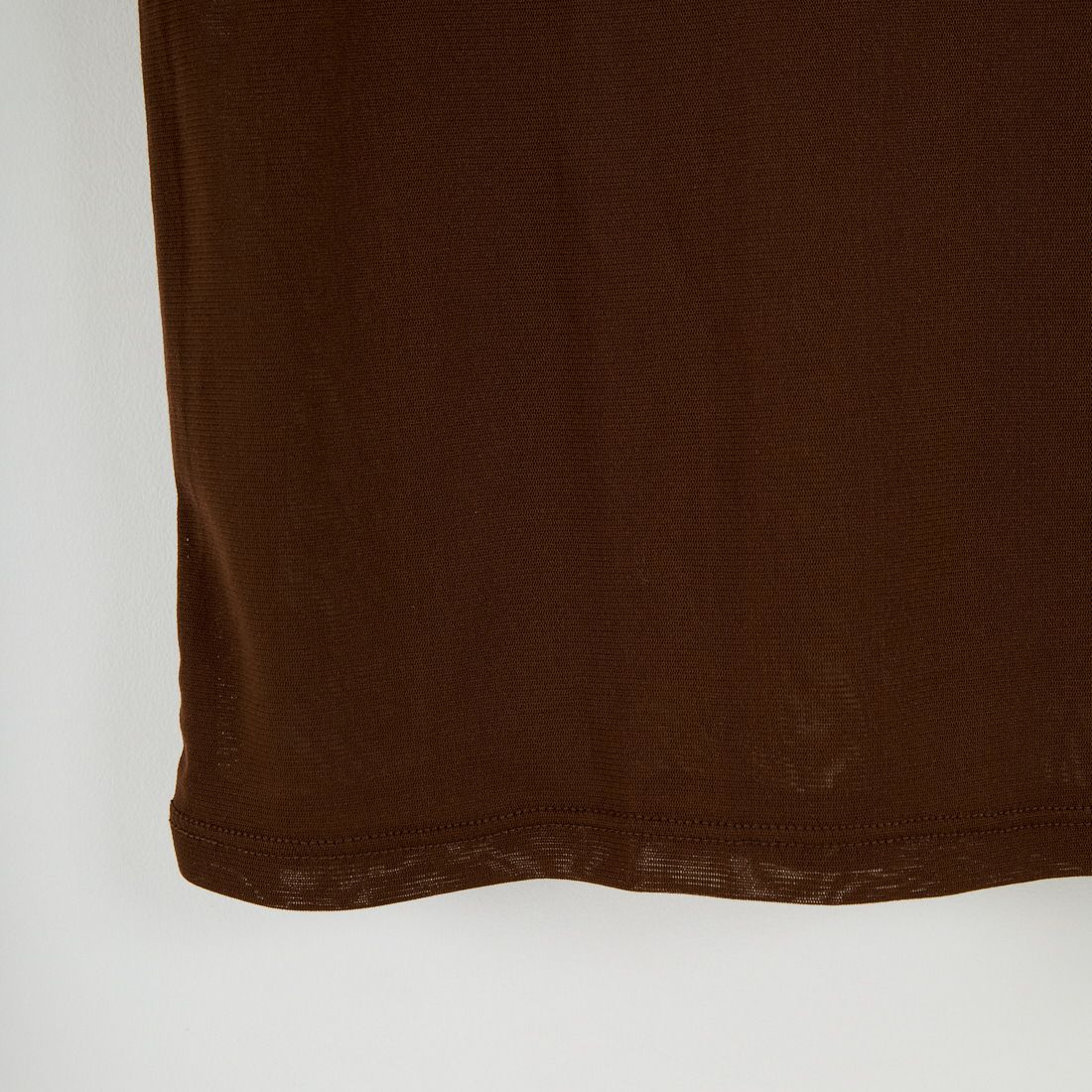 nenom [ネノム] クルーネック シアーカットソー [NE25112034] 28 BROWN