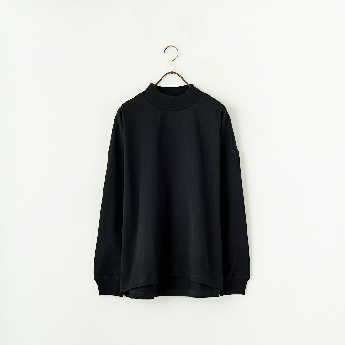 700 BLACK