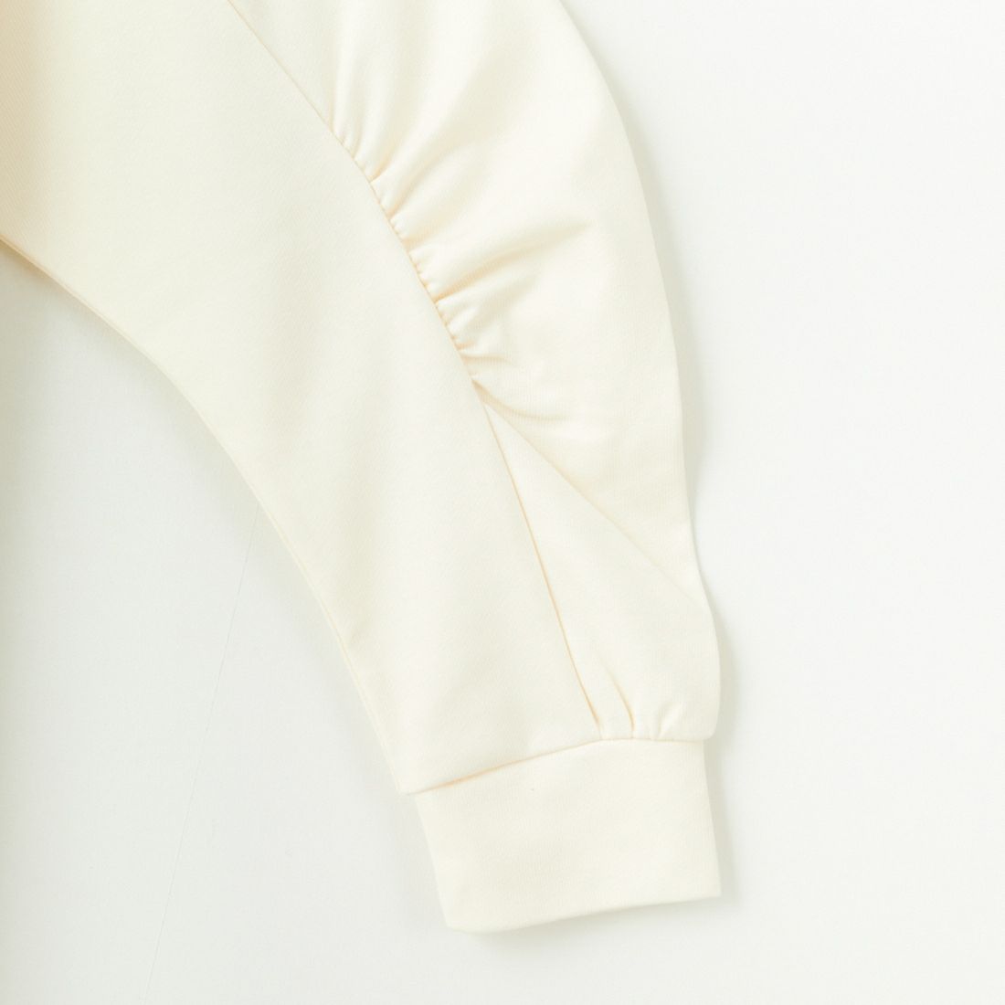 Maison de L'allure [メゾン ドゥ ラリュール] 袖ギャザー前後差バルーンプルオーバー [M25112007] 21 IVORY