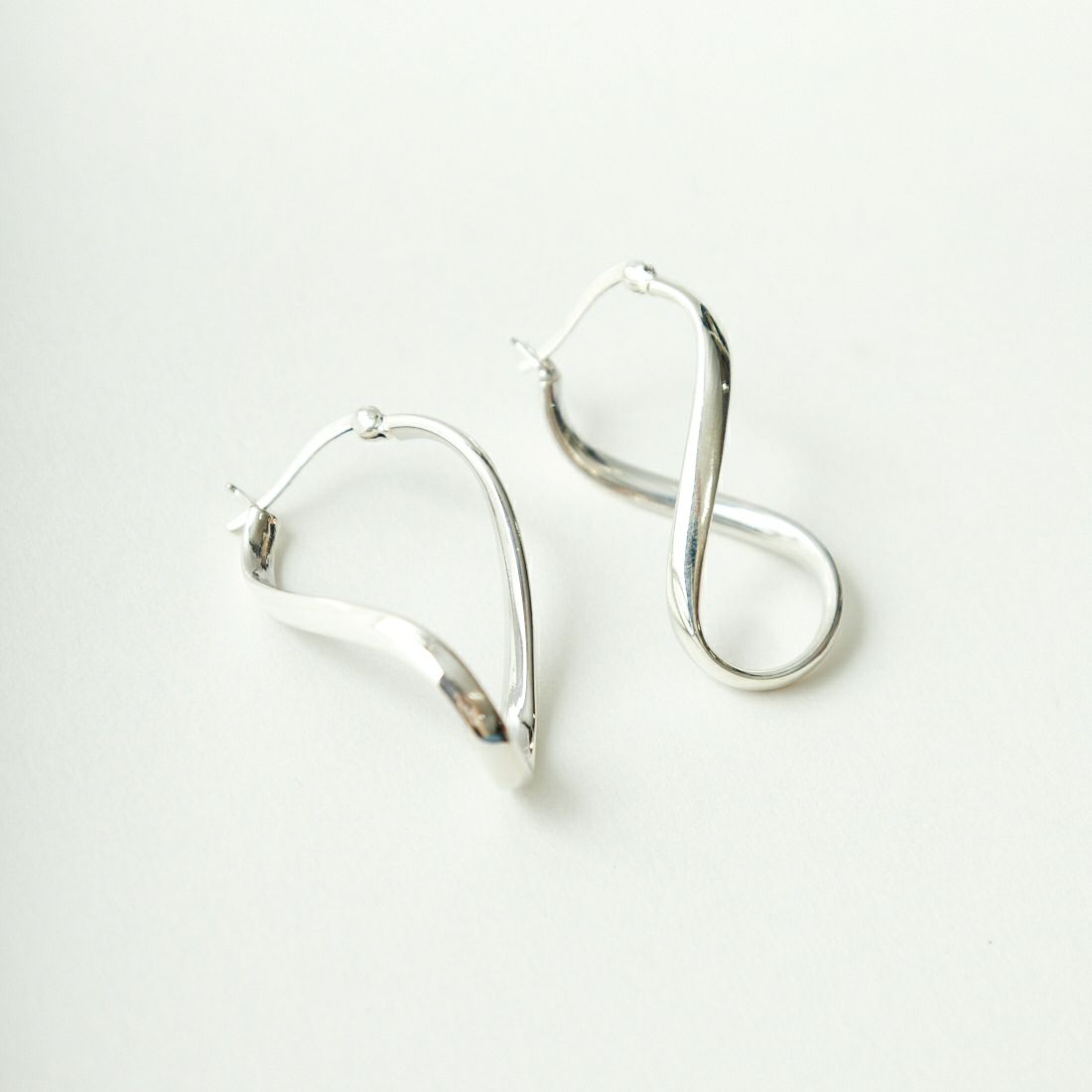 aura [オーラ] エイトピアス [A-P018] SILVER