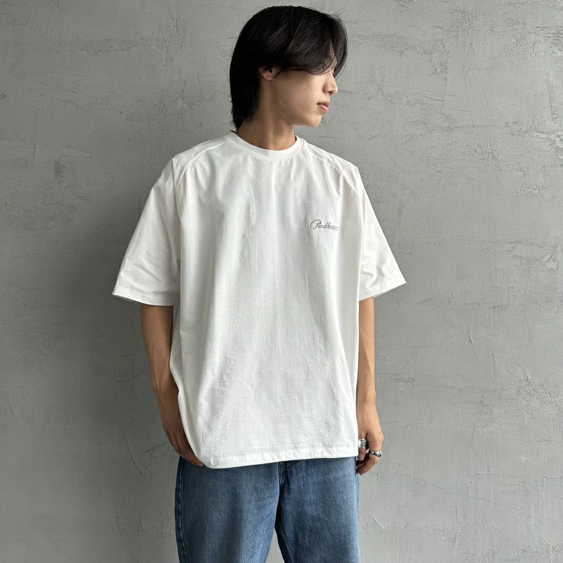 PENDLETON [ペンドルトン] 別注 ドローコード付き ネイティブ柄バックプリントTシャツ [5275-0204-JF] WHITE &&モデル身長：179cm 着用サイズ：XL&&
