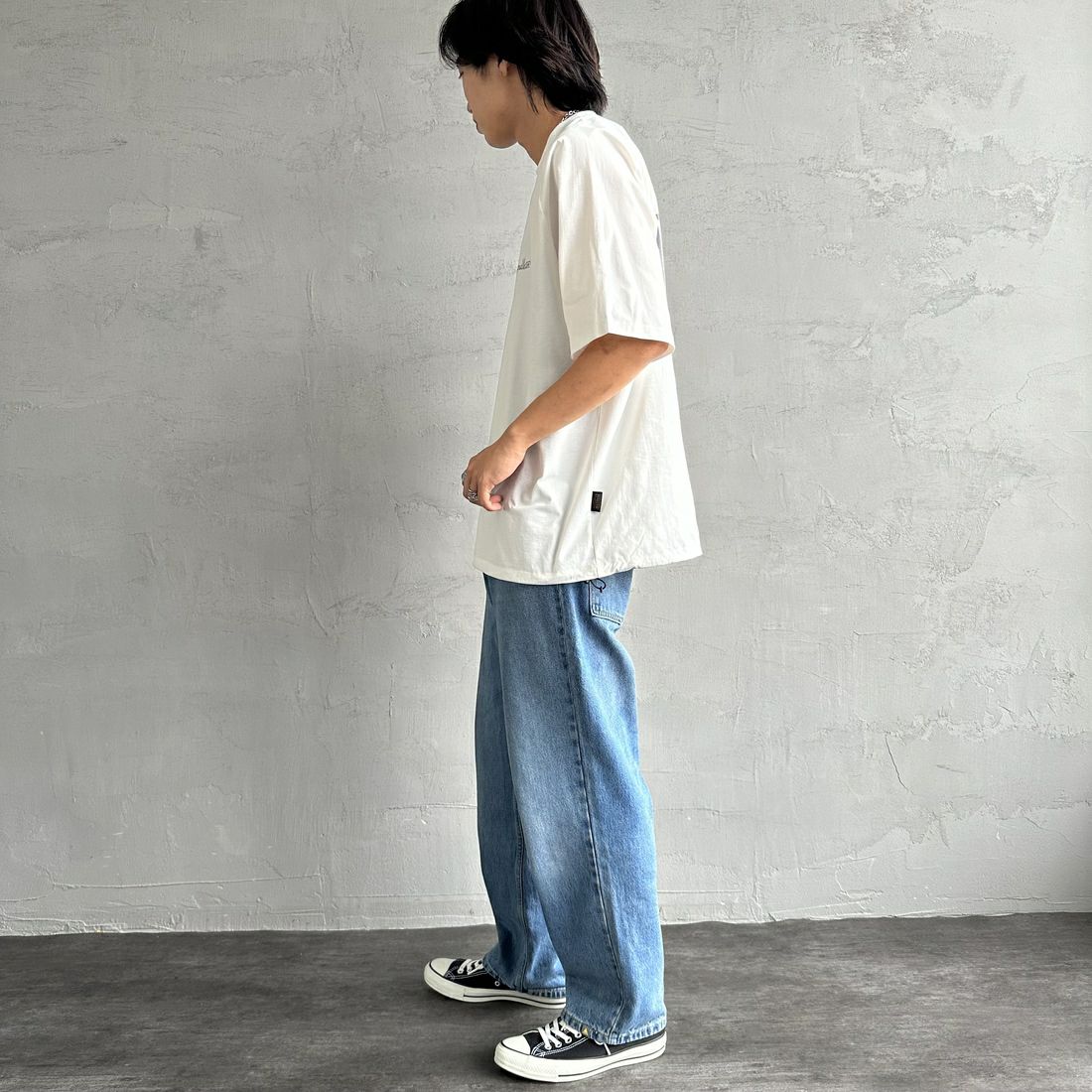 PENDLETON [ペンドルトン] 別注 ドローコード付き ネイティブ柄バックプリントTシャツ [5275-0204-JF] WHITE &&モデル身長：179cm 着用サイズ：XL&&