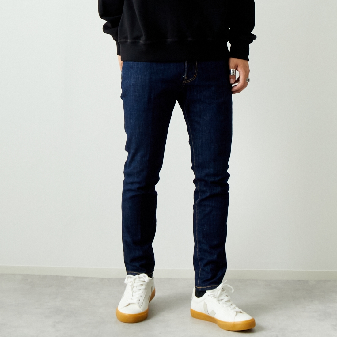 Dsquared2 [ディースクエアード] SKATERジーンズ [74LB1427-30564 