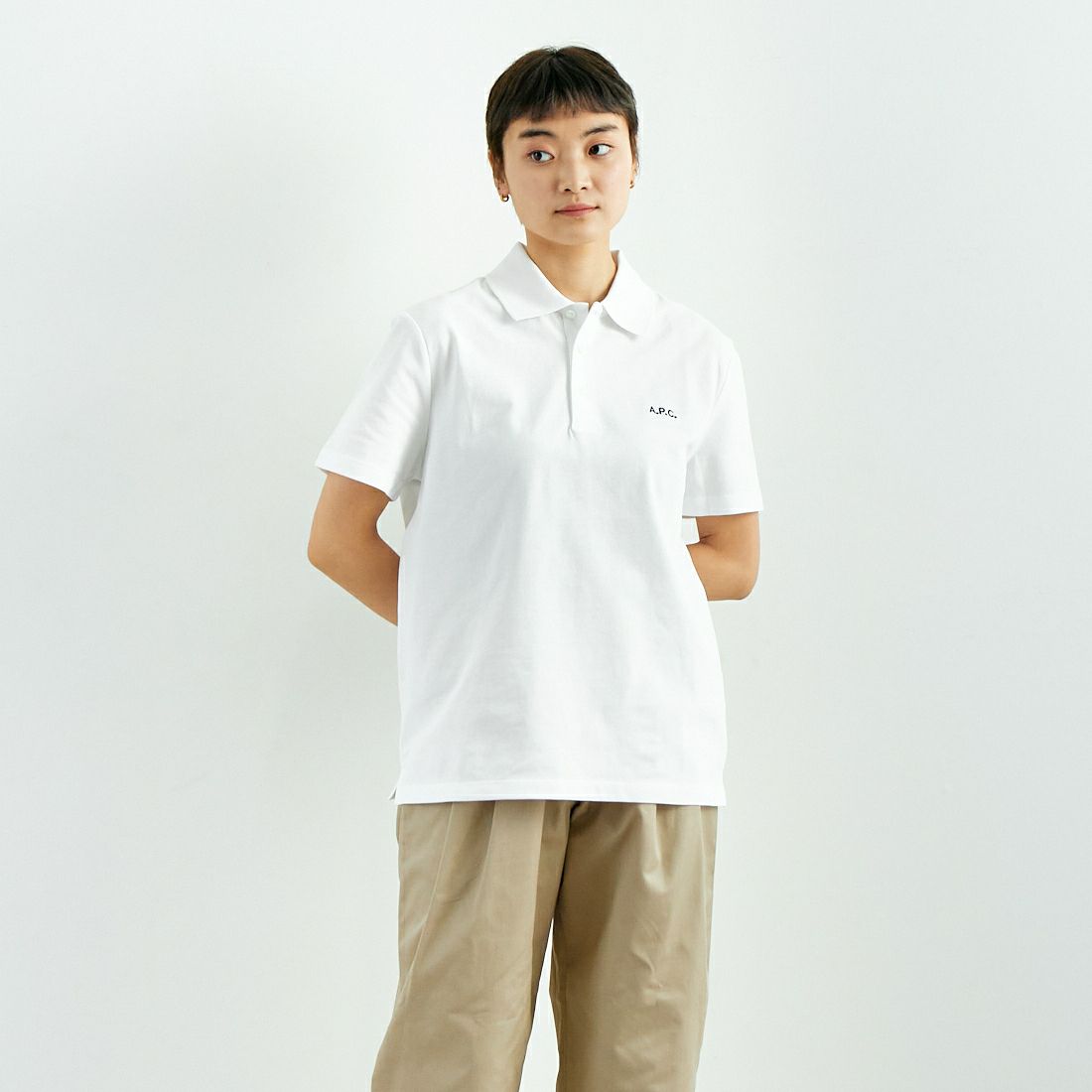 A.P.C. [アー・ペー・セー] スタンダードポロシャツ [POLO-STANDARD] 90 BLANC &&モデル身長：160cm 着用サイズ：XS&&