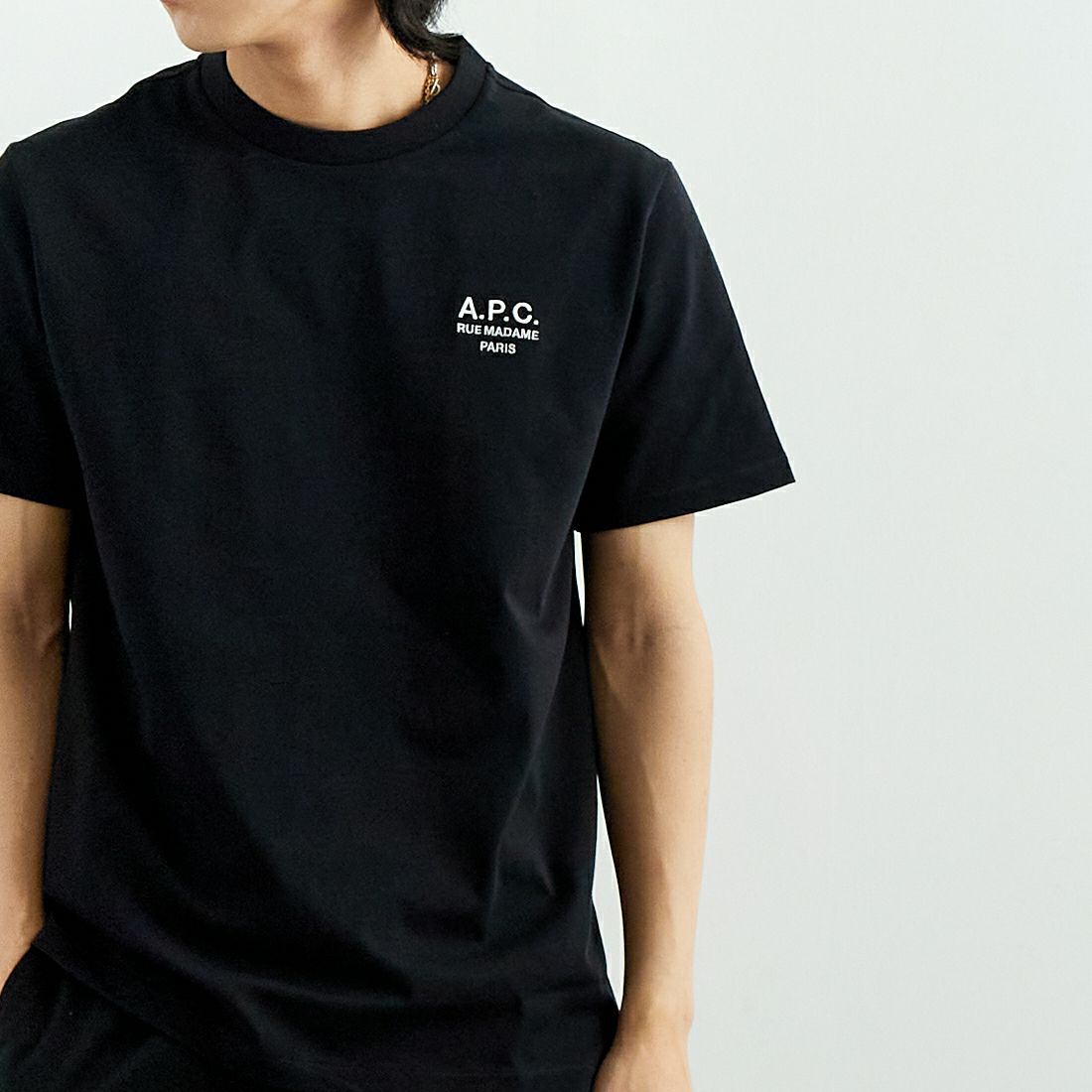 A.P.C. [アー・ペー・セー] スタンダードロゴTシャツ [STANDARD-RUE-MADAME] 99 NOIR/BL