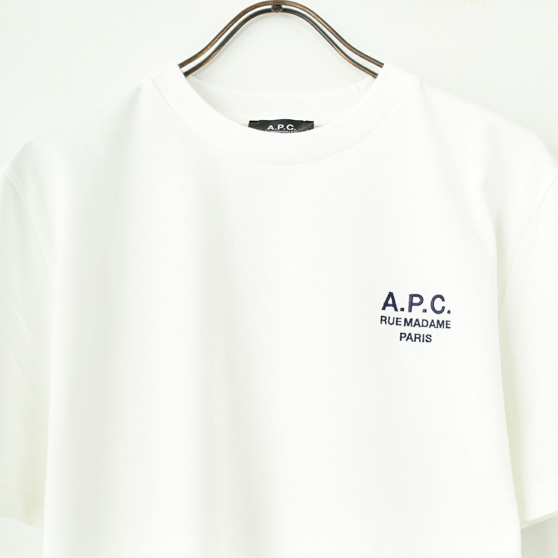 A.P.C. [アー・ペー・セー] スタンダードロゴTシャツ [STANDARD-RUE-MADAME] 90 BLANC/D