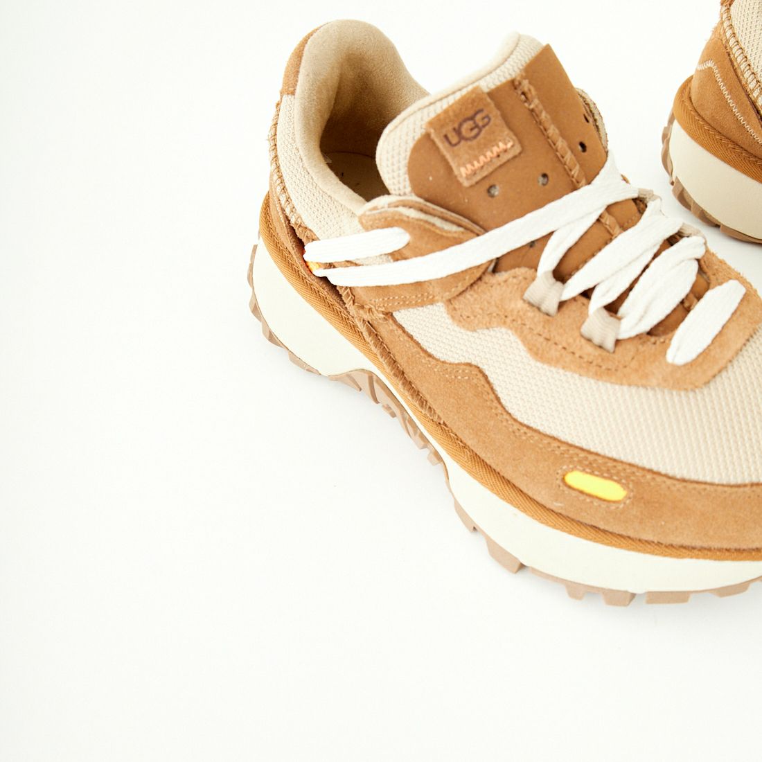 UGG [アグ] レトロファイ ローカットスニーカー [1167491] CHESTNUT