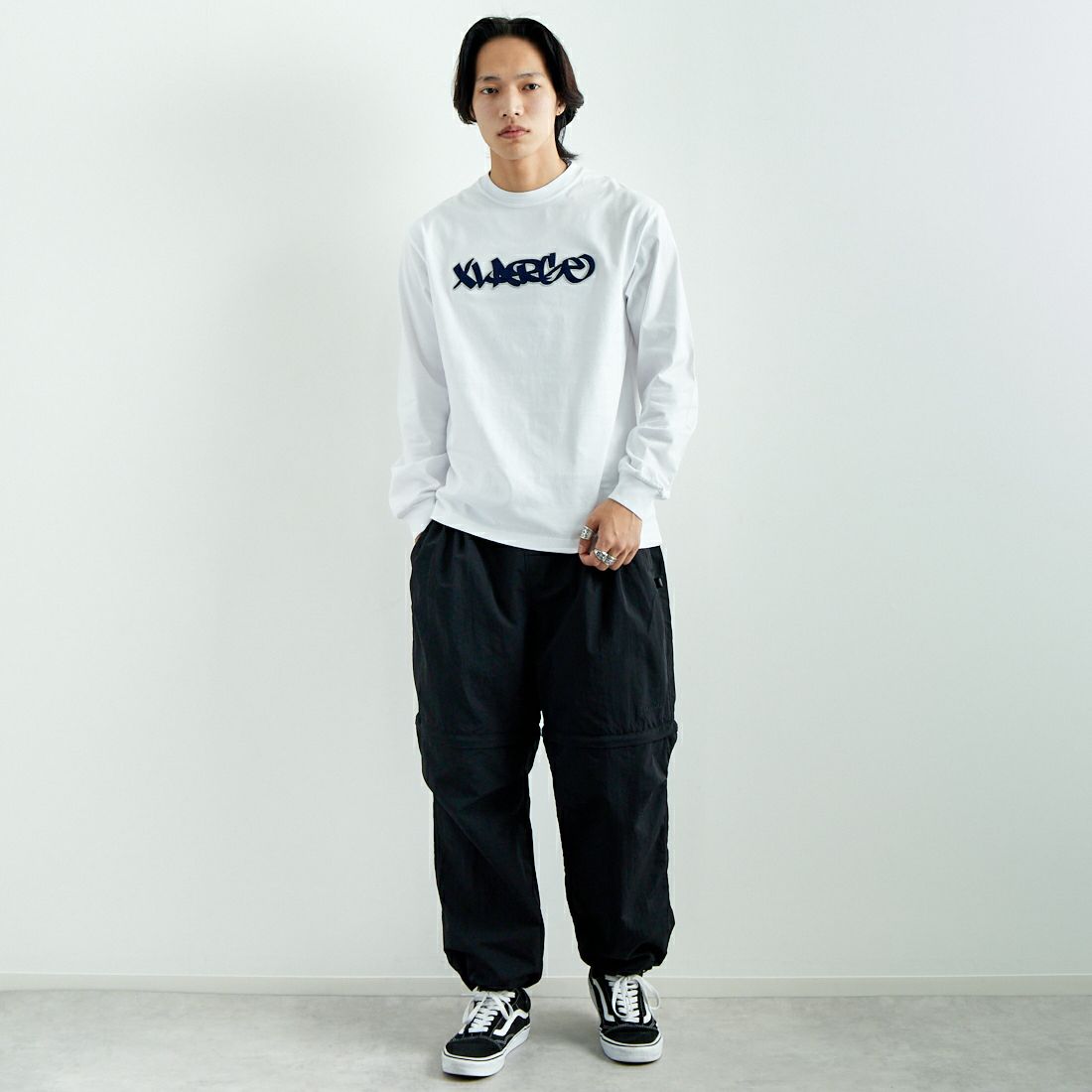 XLARGE [エクストララージ] XLタグ ロングスリーブTシャツ [101251011003] WHITE &&モデル身長：179cm 着用サイズ：M&&