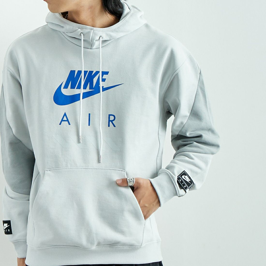NIKE [ナイキ] エアフリース ロングスリーブフーディ [HJ0274] 009 PHOTON &&モデル身長：179cm 着用サイズ：M&&