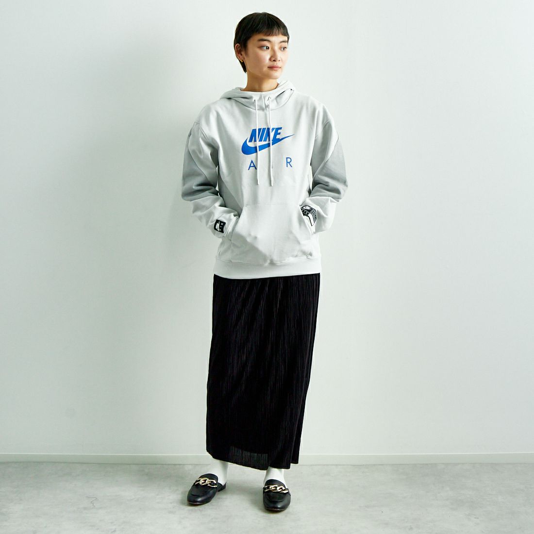 NIKE [ナイキ] エアフリース ロングスリーブフーディ [HJ0274] 009 PHOTON &&モデル身長：160cm 着用サイズ：S&&