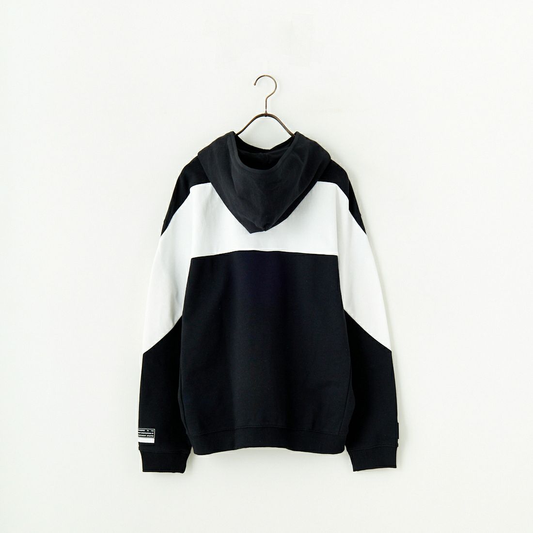 NIKE [ナイキ] エアフリース ロングスリーブフーディ [HJ0274] 010 ﾌﾞﾗｯｸ