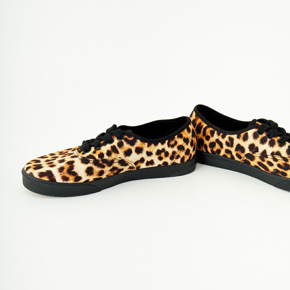 VANS [バンズ] オーセンティック ロープロ [VN000D04LPR] LEOPARD
