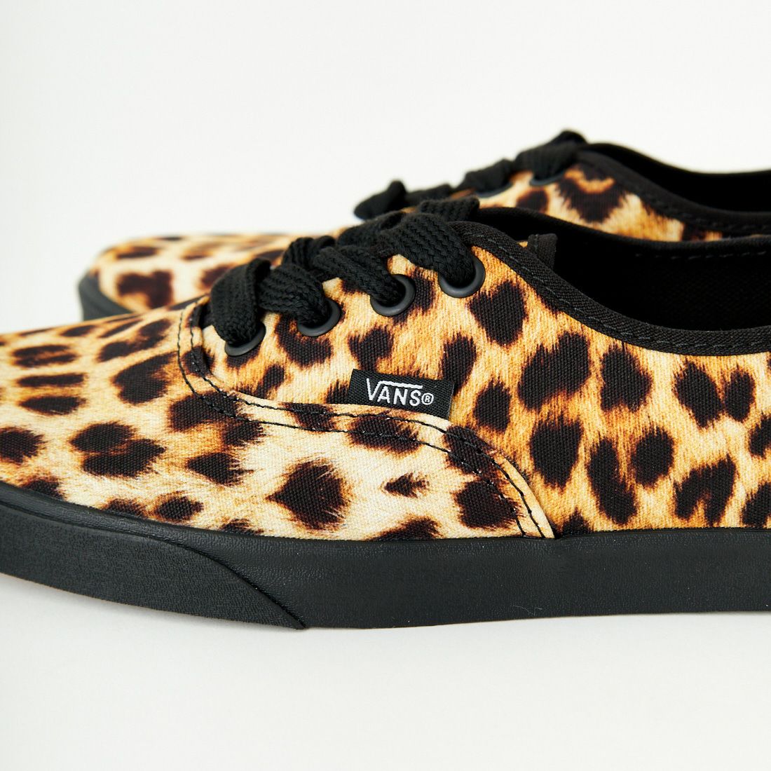 VANS [バンズ] オーセンティック ロープロ [VN000D04LPR] LEOPARD