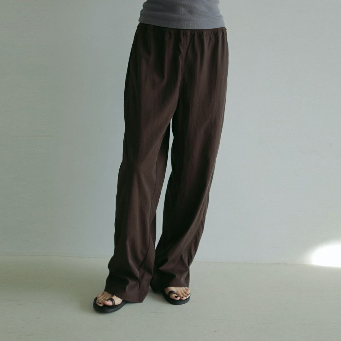 anuke [アンヌーク] シャンブレーラフパンツ [62510710] BRN