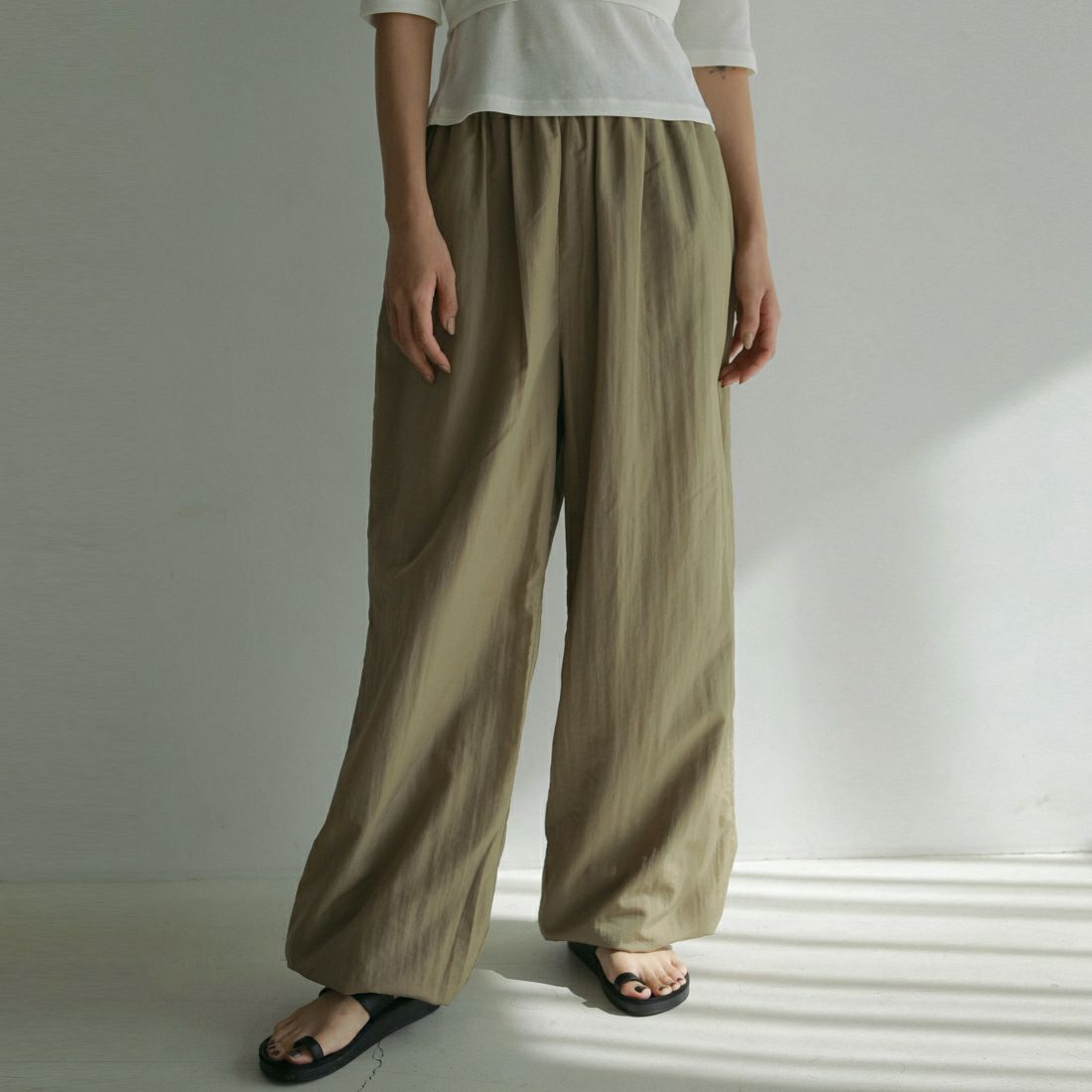 anuke [アンヌーク] ナイロンボリュームパンツ [62510719]｜ジーンズ  