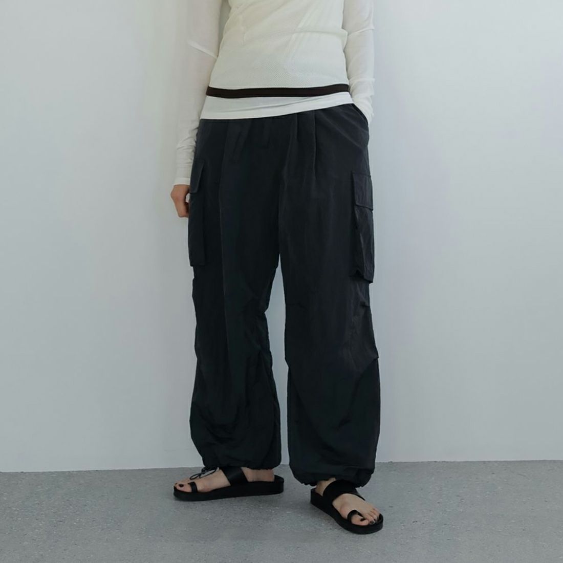 anuke [アンヌーク] ナイロンカーゴパンツ [62510703] BLK