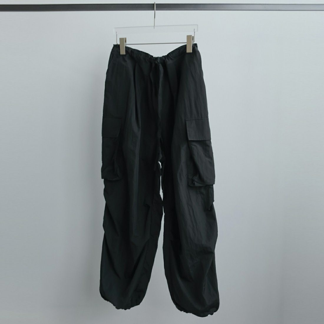 anuke [アンヌーク] ナイロンカーゴパンツ [62510703] BLK