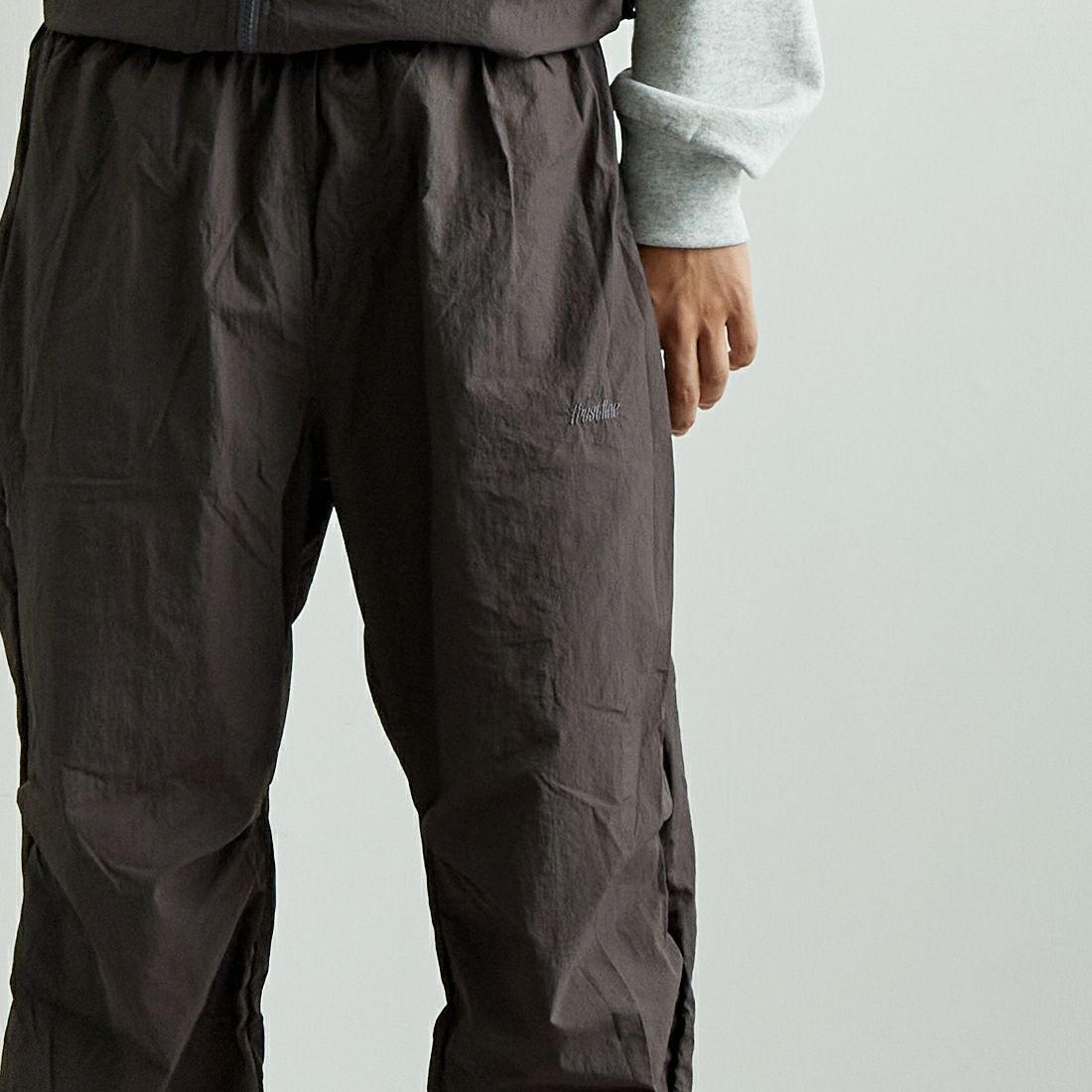 frostline [フロストライン] 別注 ナイロンパンツ [FL7-PT-IN5-JF] CHARCOAL