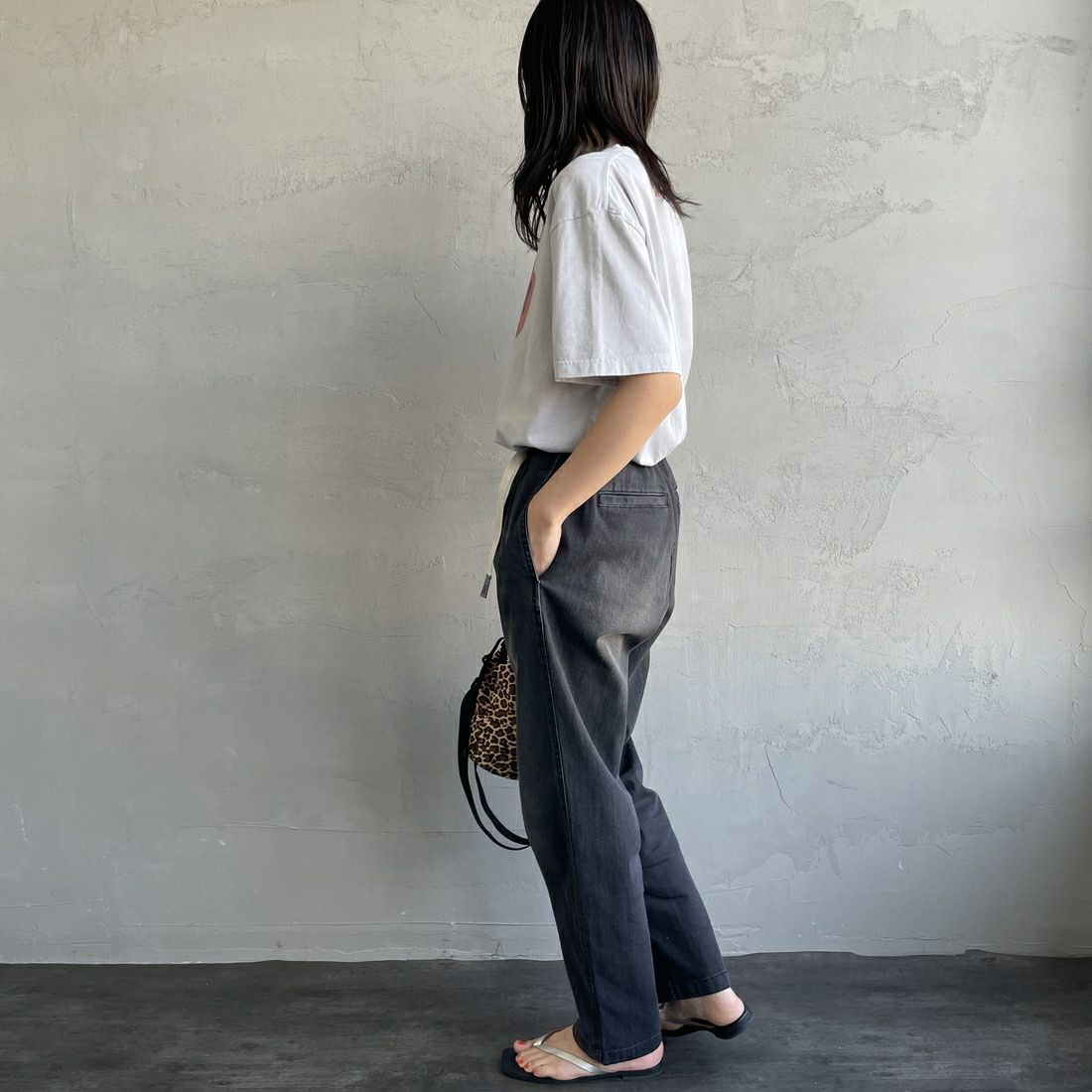 GRAMiCCi [グラミチ] 別注 エブリデイ ストレッチデニムパンツ [GUP5-S2051-JF] BLACK USED &&モデル身長：160cm 着用サイズ：S&&