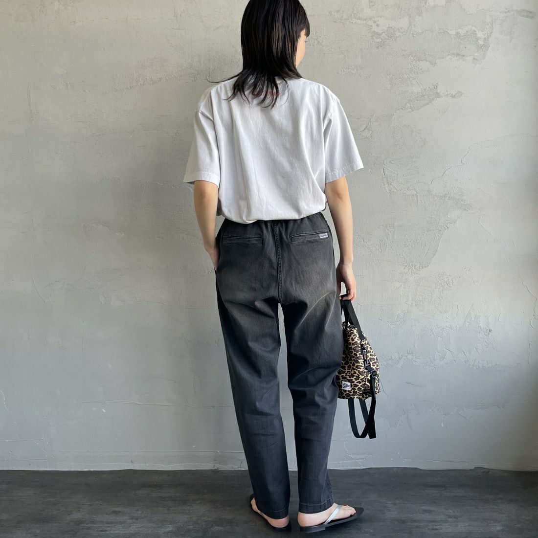 GRAMiCCi [グラミチ] 別注 エブリデイ ストレッチデニムパンツ [GUP5-S2051-JF] BLACK USED &&モデル身長：160cm 着用サイズ：S&&