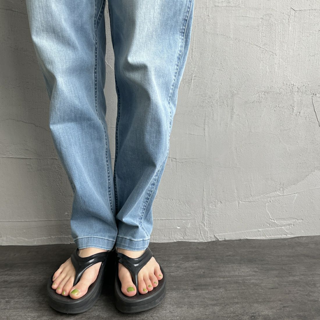 GRAMiCCi [グラミチ] 別注 エブリデイ ストレッチデニムパンツ [GUP5-S2051-JF] M.USED &&モデル身長：158cm 着用サイズ：S&&