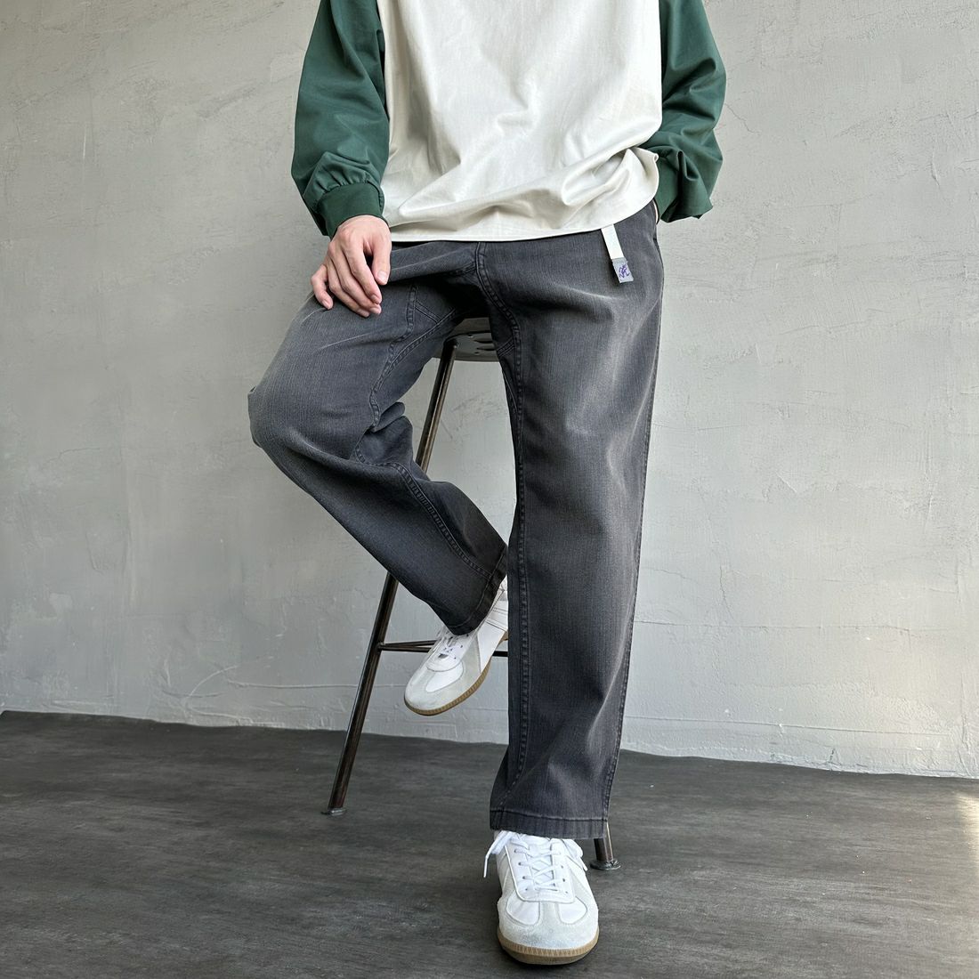 GRAMiCCi [グラミチ] 別注 エブリデイ ストレッチデニムパンツ [GUP5-S2051-JF] BLACK USED &&モデル身長：168cm 着用サイズ：M&&